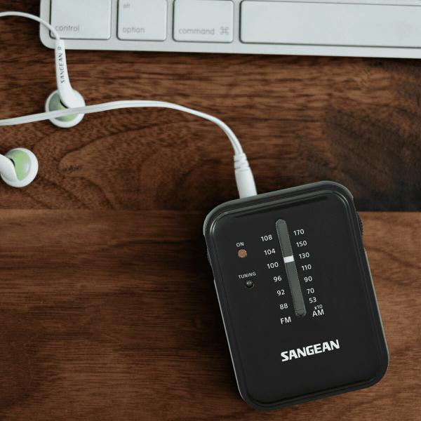 Rádio Portátil Sangean Preto AM/FM
